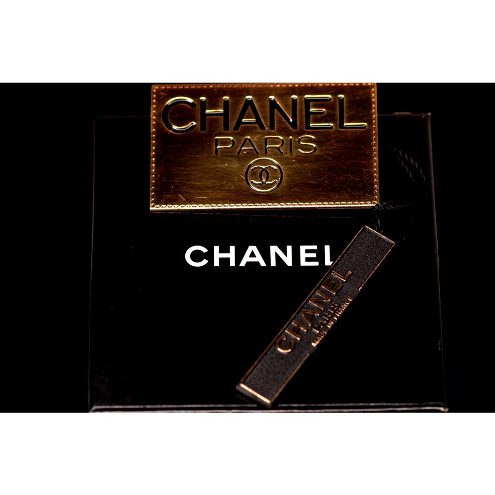CHANEL Vintage Karl Lagerfeld Gold Logo Plate Brooch Pin Paris CC w/ Box & Tag
